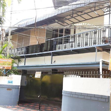 Paradise Inn Guest House Alappuzha Екстер'єр фото