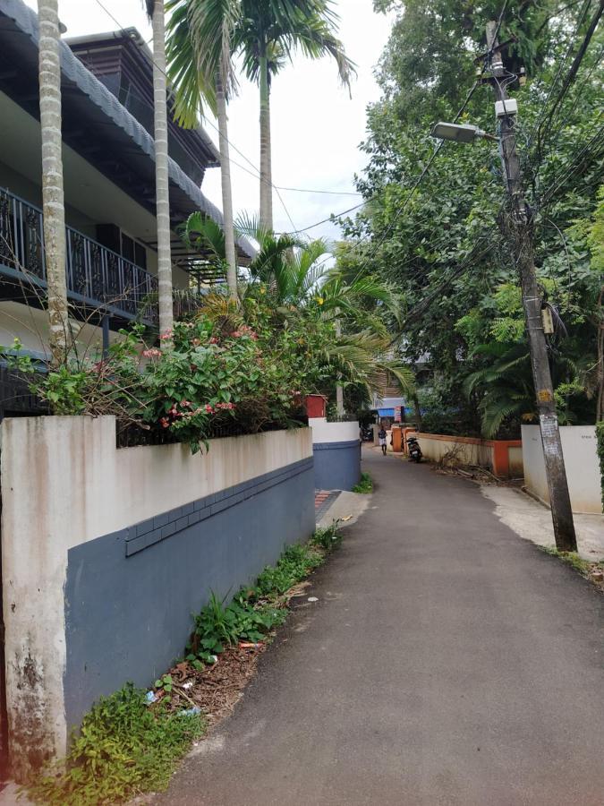 Paradise Inn Guest House Alappuzha Екстер'єр фото