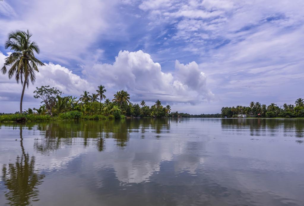 Paradise Inn Guest House Alappuzha Екстер'єр фото